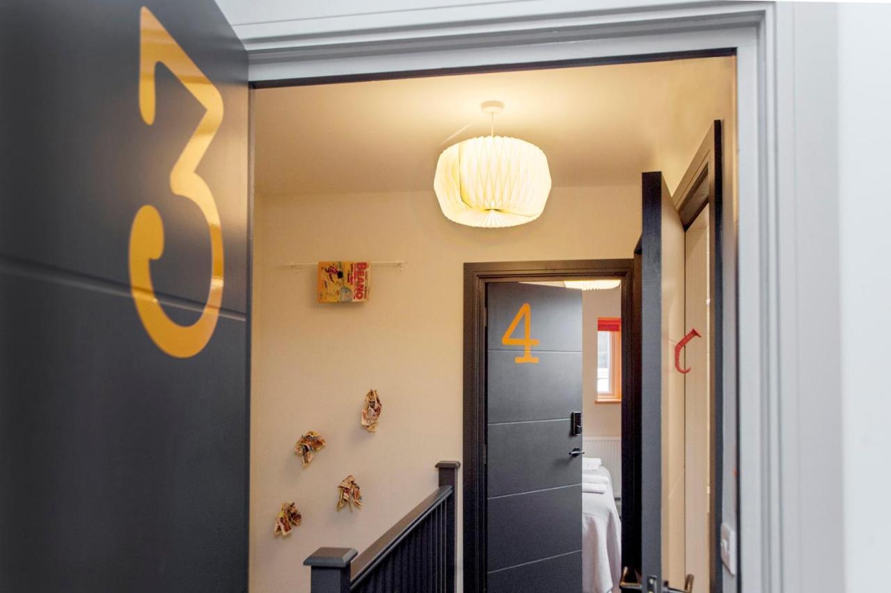 Higgihaus #3a 4 Bed Sleeps Up To 12 Big Groups Hip Location * Bristol